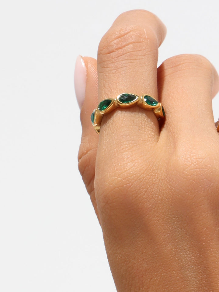 ETERNAL PEARS RING
