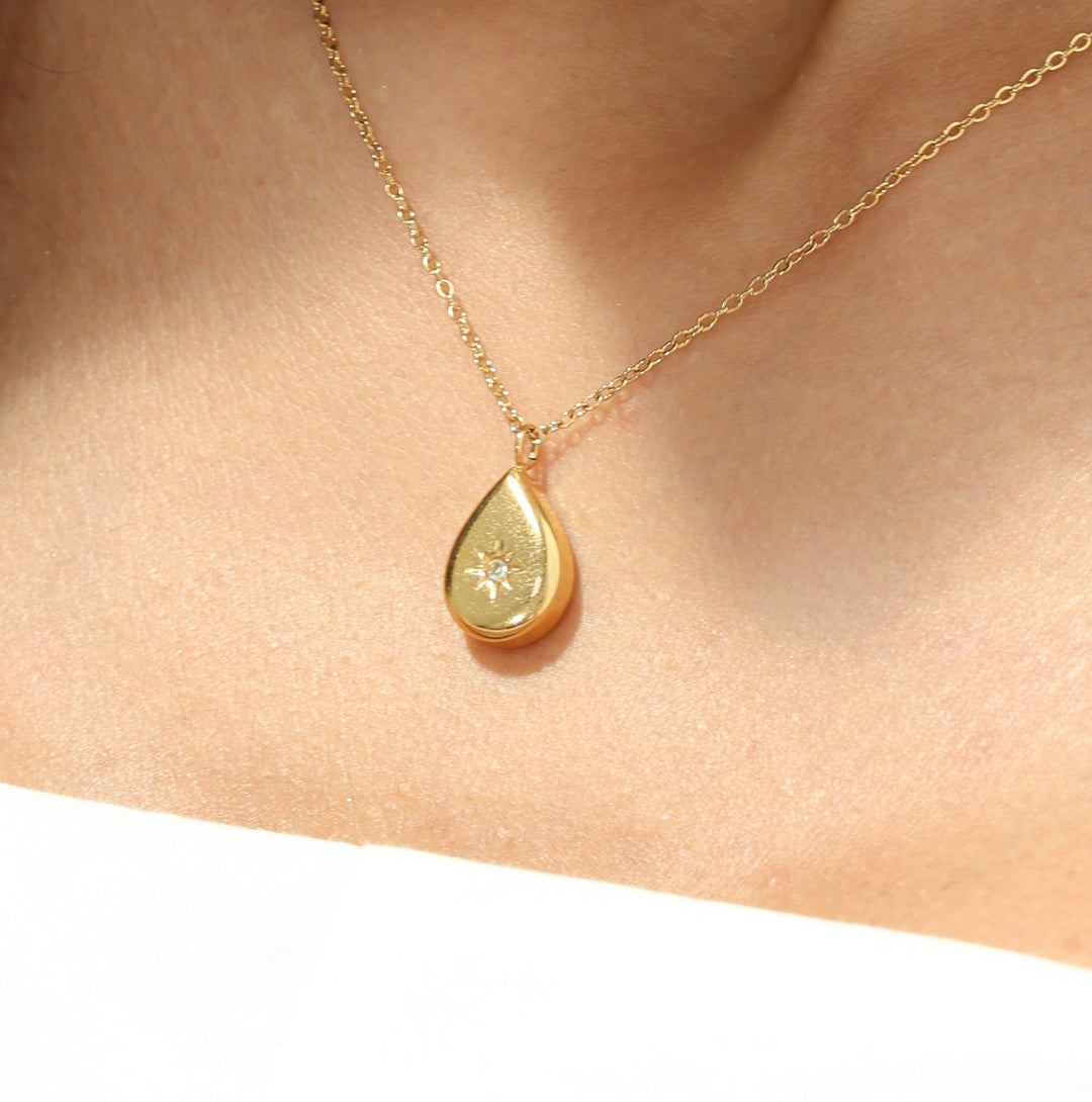 PAER SINGLE STONE NECKLACE