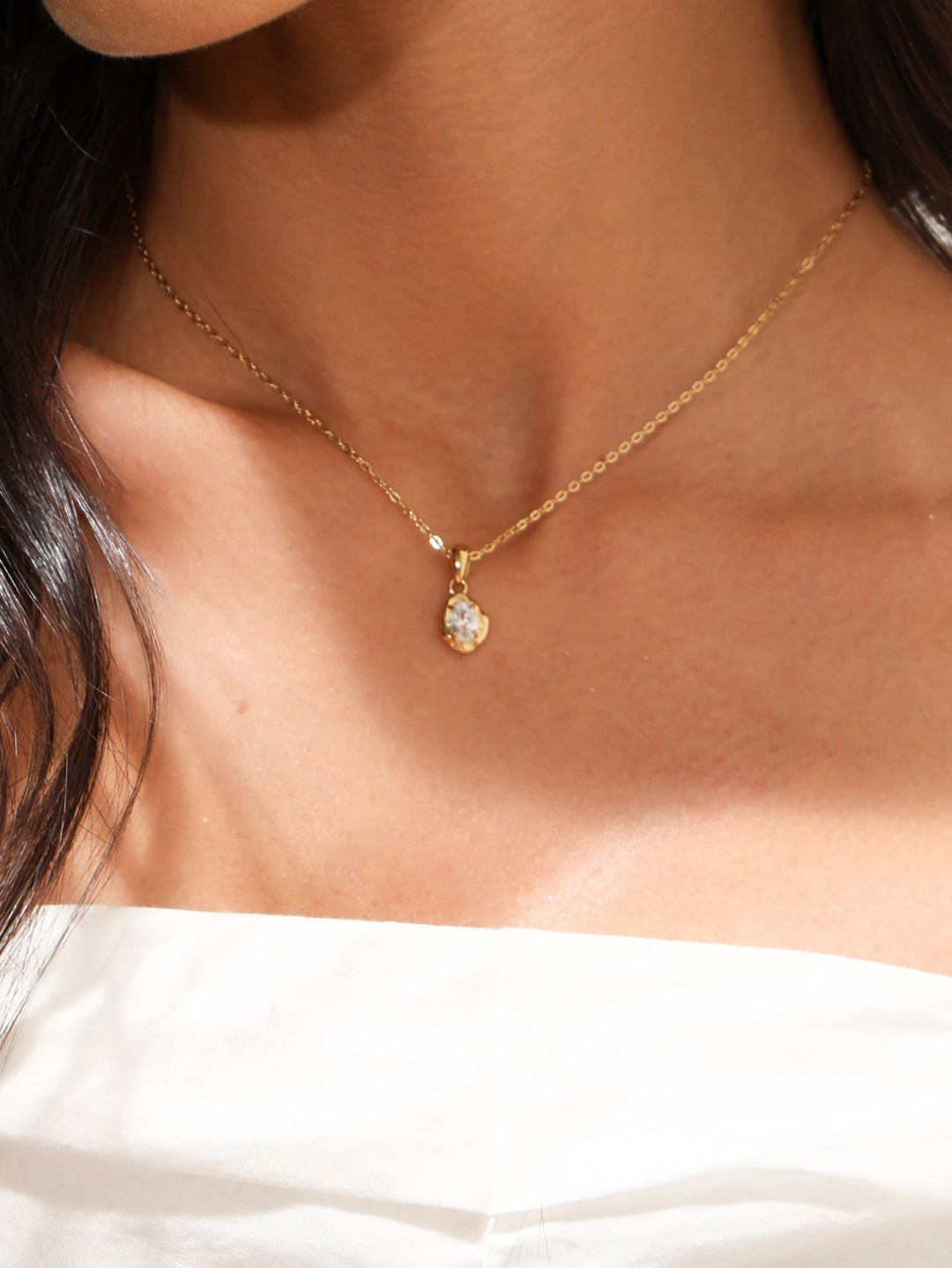 STONE SHAPED NECKLACE