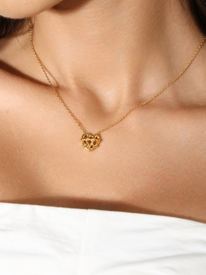 HEART NET NECKLACE