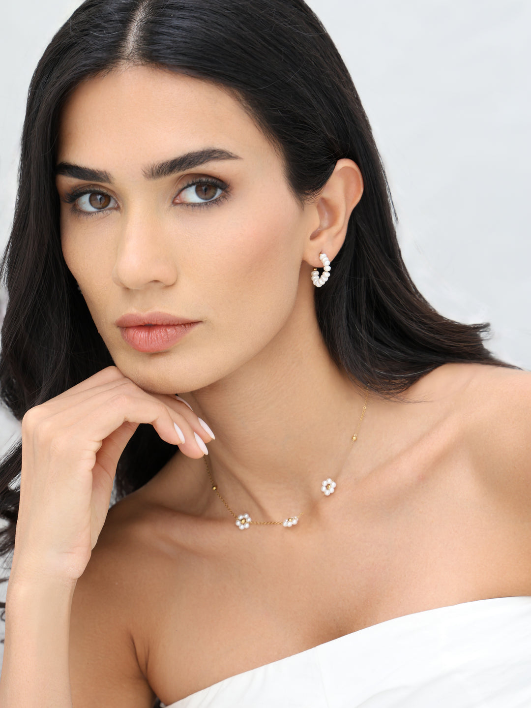 PEARL FLOWERS CHOCKER