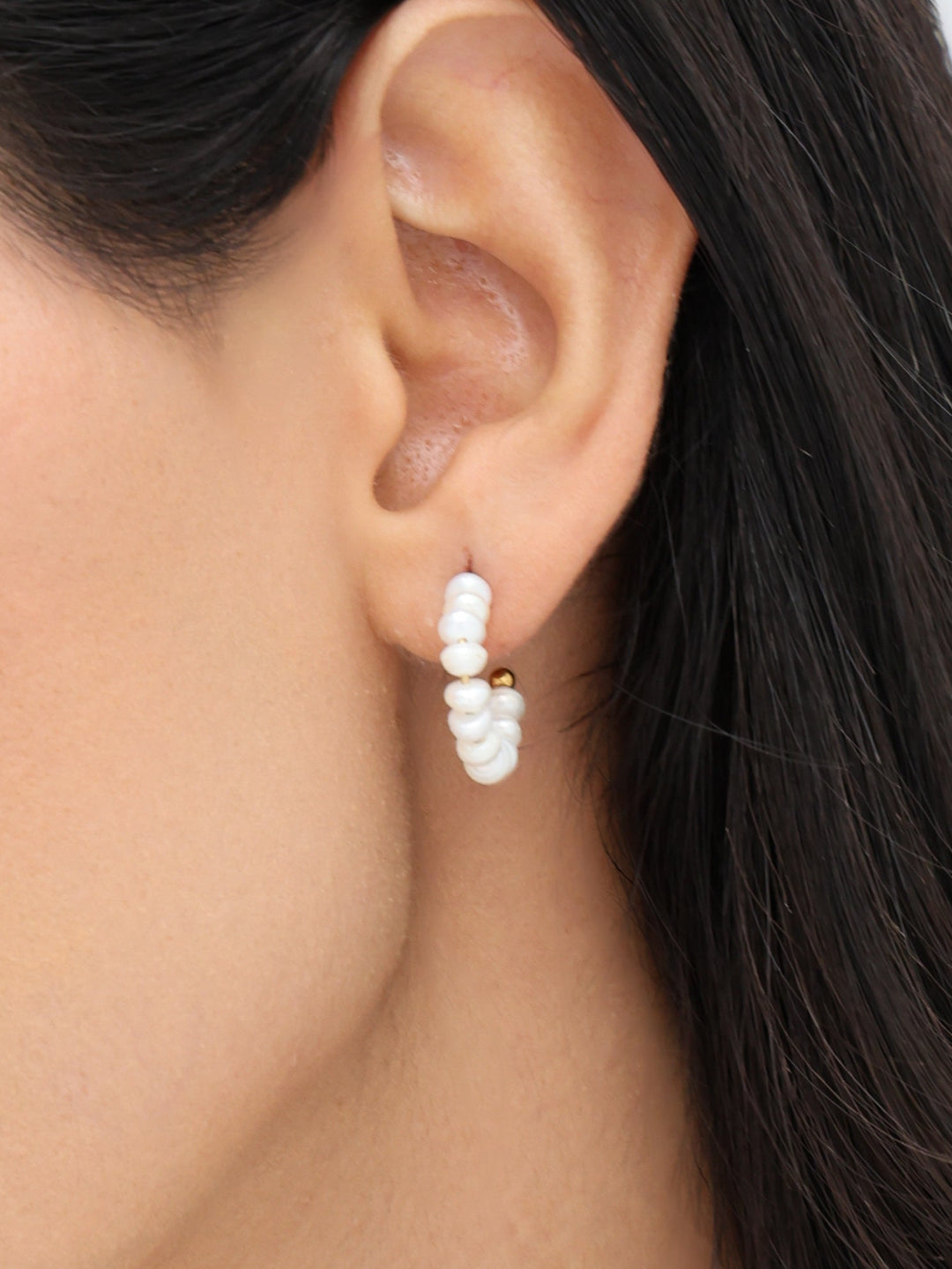 Half pearls hoops