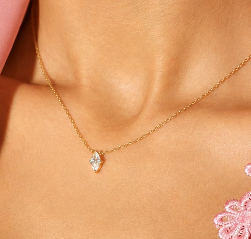 MARQUISE PENDENT